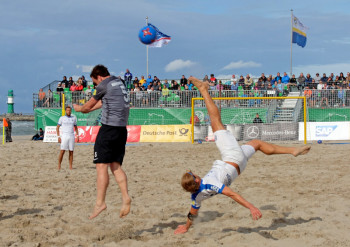 Die Deutsche Beachsoccer-Meisterschaft des DFB am Strand von Warnemünde.